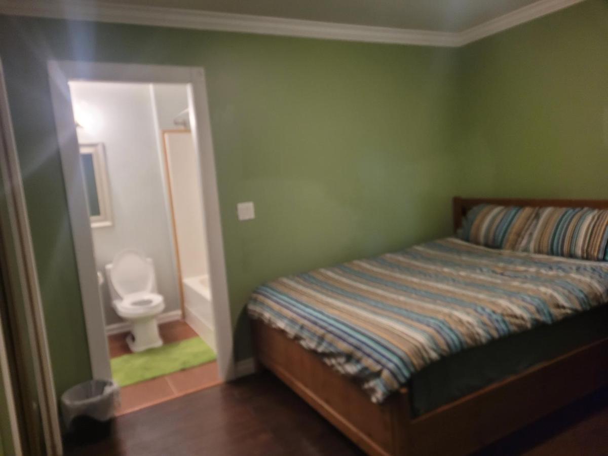 Vancouver Jenny'S Guesthouse コキットラム エクステリア 写真