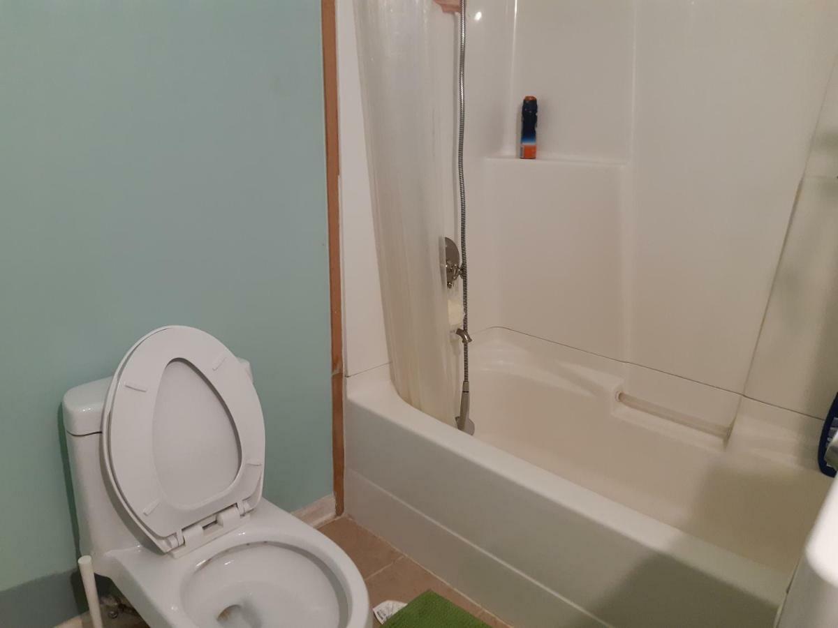 Vancouver Jenny'S Guesthouse コキットラム エクステリア 写真